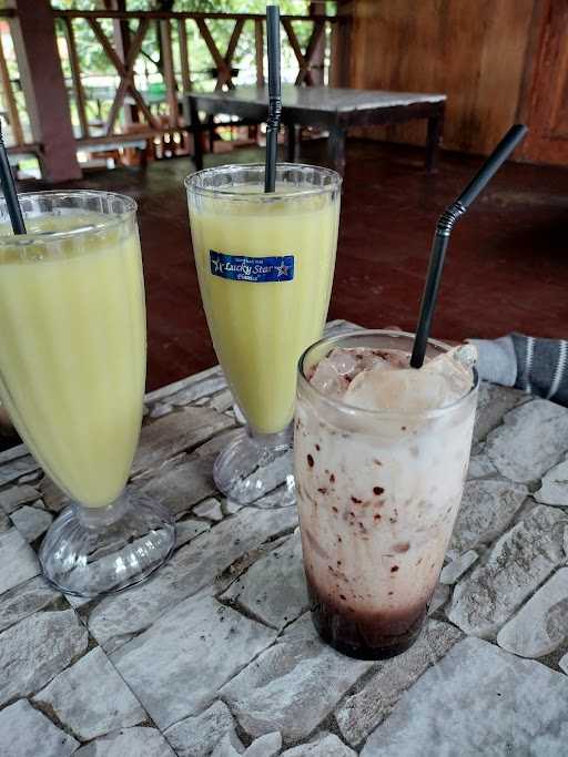 Warung Coklat Wonosalam 9