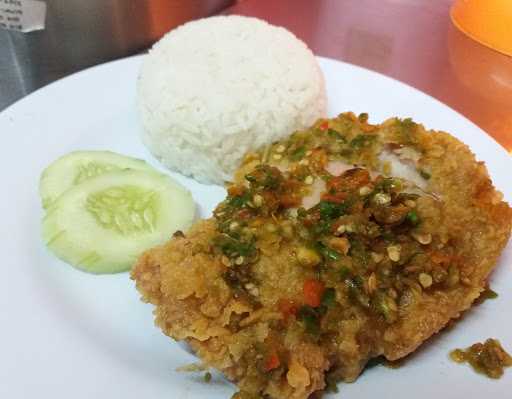 Rocket Chicken Demak 1 7