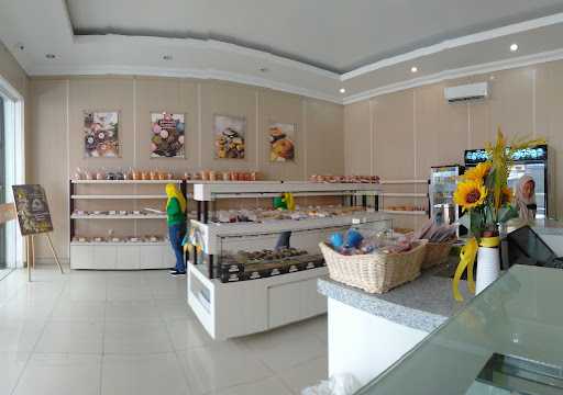 Mama Bakery Wonosari 10