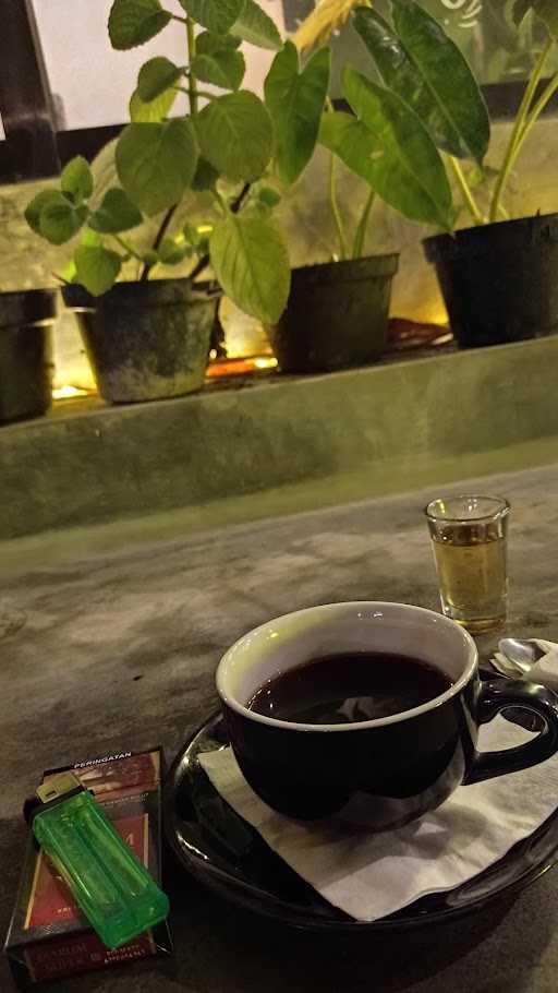 Dini Hari Kopi 8