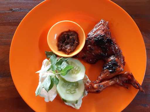 Ayam Bakar Mbak Sri Muslim 234 7