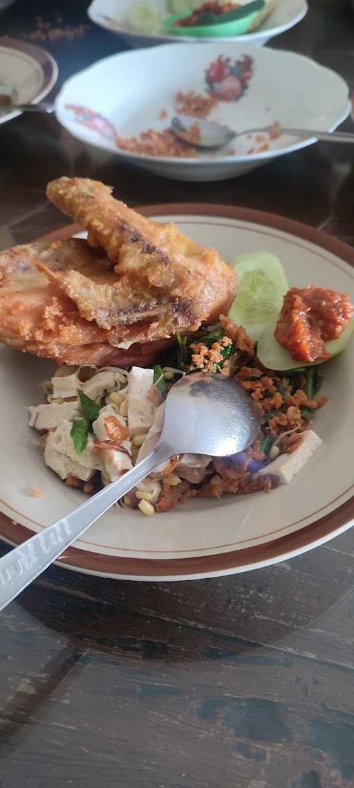 Ayam Goreng Sri Pendowo 6