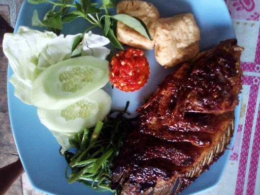 Pecel Lele & Sea Food Mas Doni 7