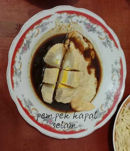 Pempek Palembang Ma'Dang 9