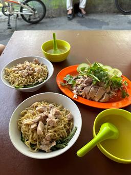 Bakmi Ahong