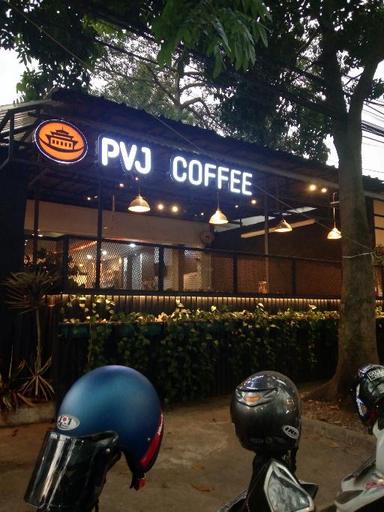 https://dgji3nicqfspr.cloudfront.net/BANDUNG_WETAN/Cafe/Paris_Van_Java_Cafe__Resto_Specialty_Coffee/Reviews/thumbnail/IMG_Review_1717429407385_compressed8778143565268567836-17D588F27E38D3E1-thumb_1717429408464.jpg