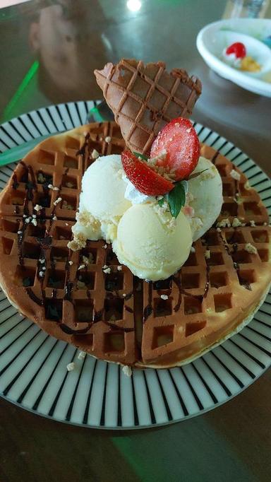 https://dgji3nicqfspr.cloudfront.net/BANJARSARI/Restaurant/New_Ice_Cream_Tentrem/Reviews/thumbnail/uploadsuploads-thumb_1715166358569.jpg