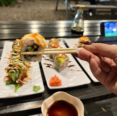 https://dgji3nicqfspr.cloudfront.net/BATUNUNGGAL/Restaurant/Sushi_Mania_Go/Reviews/thumbnail/file-17D4BA2C61AFC574-thumb_1717202058045.jpg