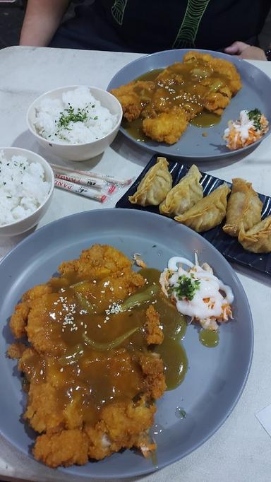 https://dgji3nicqfspr.cloudfront.net/BEKASI_SELATAN/Japanese_Restaurant/Onii_Chan_Japanese_Cuisine/Reviews/thumbnail/IMG_Review_1703350903635_compressed4343243432101039819_1703350905280.jpg