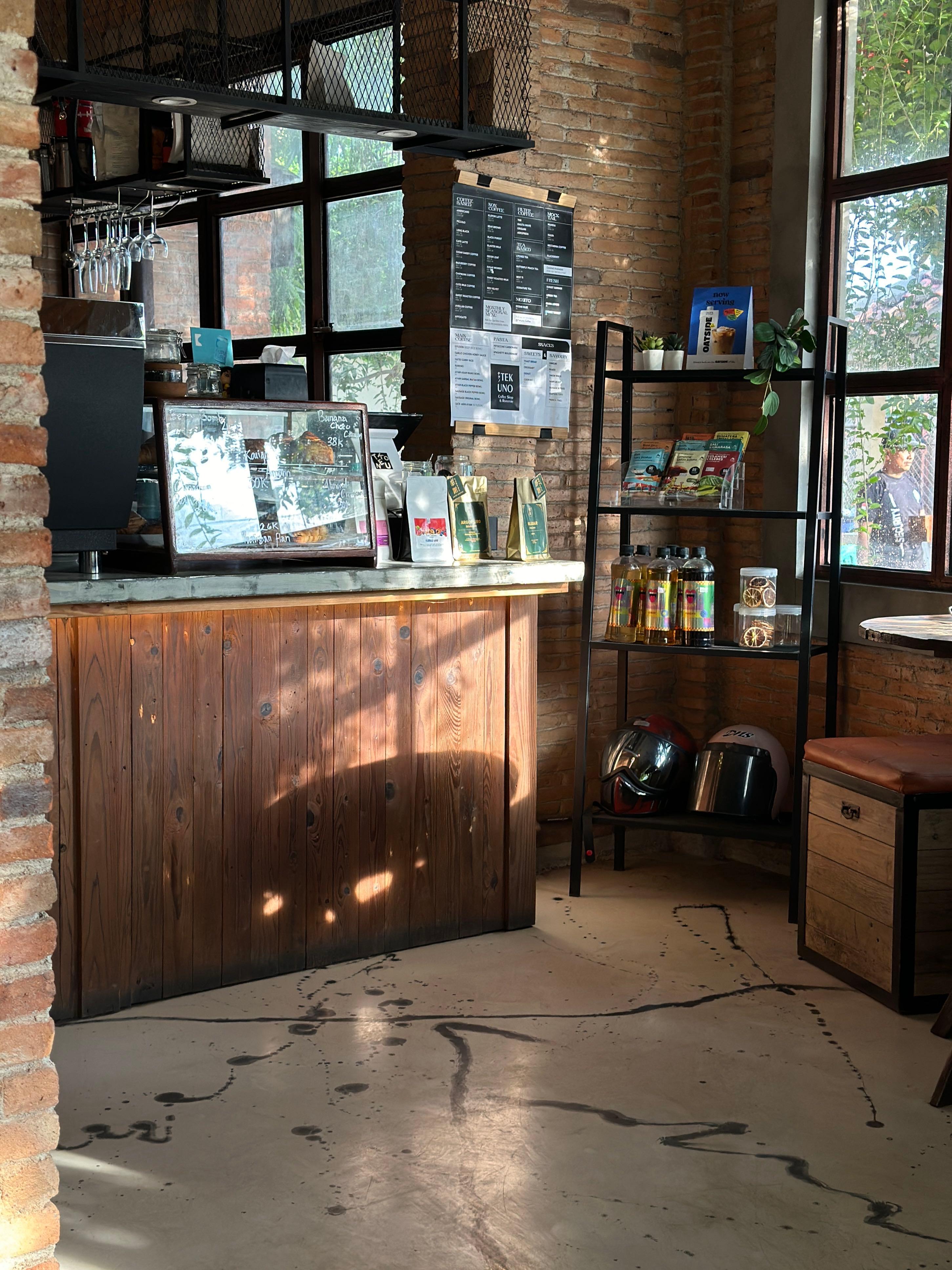 Tekuno Coffee & Roastery review