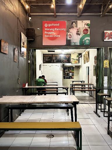 https://dgji3nicqfspr.cloudfront.net/BEKASI_UTARA/Cafe/Warung_Pancong_Reggae/Reviews/thumbnail/file_1711842371882.jpg