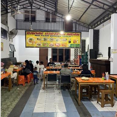 https://dgji3nicqfspr.cloudfront.net/BEKASI_UTARA/Restaurant/Bakmie_Harapan_Indah/Reviews/thumbnail/uploadsuploads-thumb_1714614430188.jpg