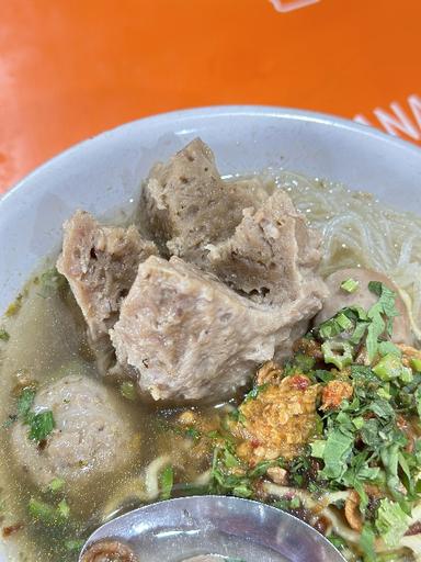 https://dgji3nicqfspr.cloudfront.net/BEKASI_UTARA/Restaurant/Bakso_Mukidi/Reviews/thumbnail/file_1706762842823.jpg