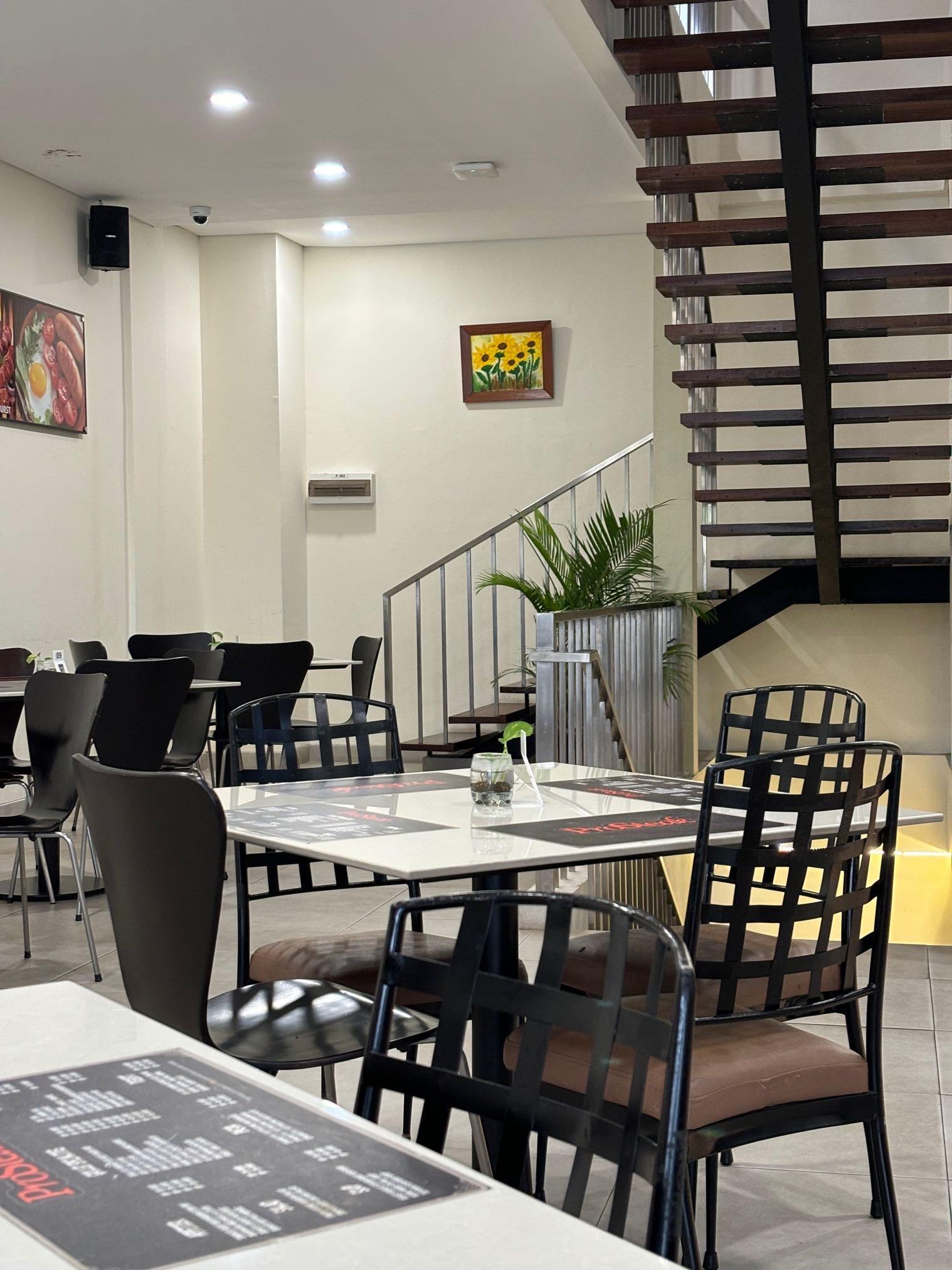 Resto Prosteak review