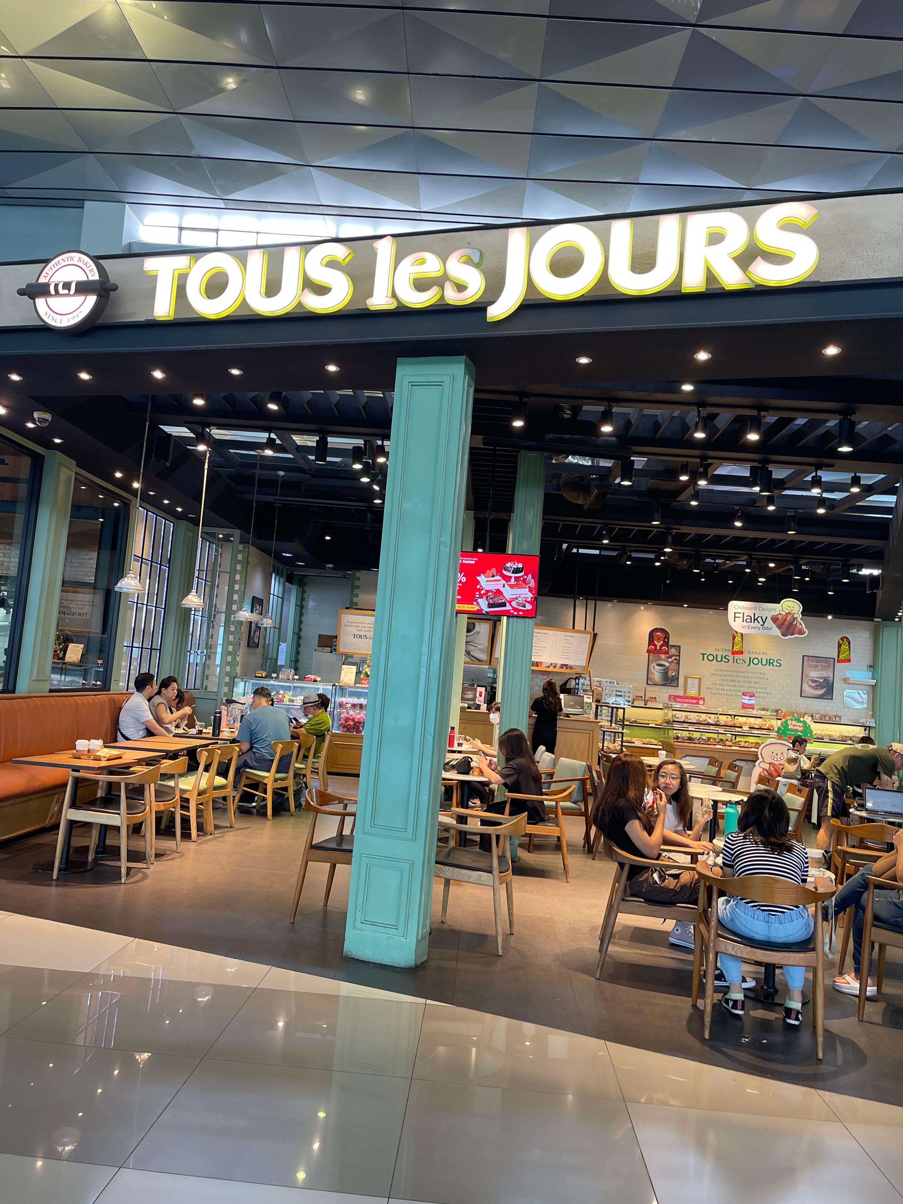 Tous Les Jours - T3 Bandara Soetta review