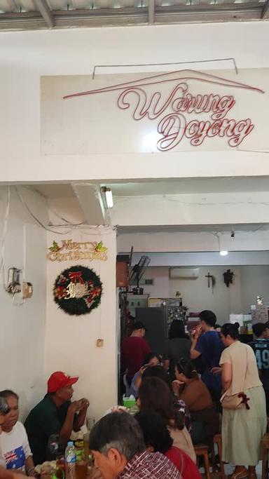 https://dgji3nicqfspr.cloudfront.net/BOGOR_SELATAN_-_KOTA/Restaurant/Warung_Doyong_Ibu_Erlina/Reviews/22VID_Review_17198491549191287096588882318537-17DE21B6A70FF852_171984917656522_1719849178220.jpg