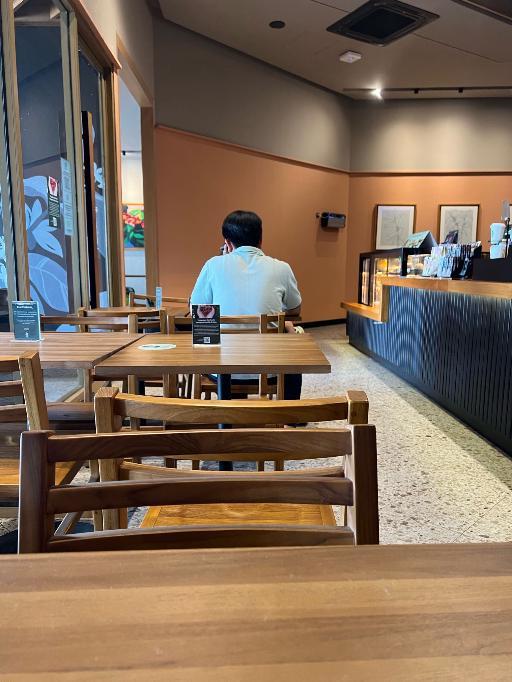 Starbucks Juanda review