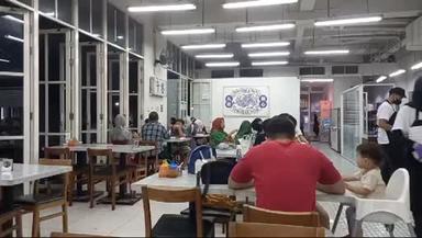 https://dgji3nicqfspr.cloudfront.net/CICENDO/Restaurant/Dimsum_Sembilan_Ayam/Reviews/22file-17E934AAFCAD1359_172296624158922_1722966242372.jpg