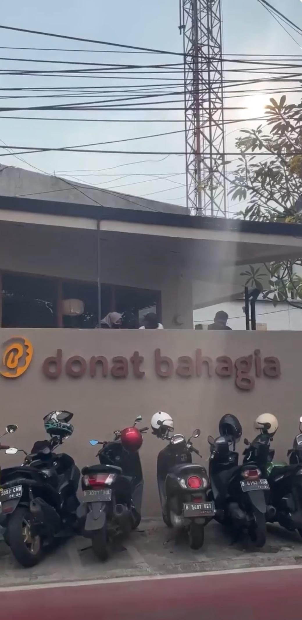 Donat Bahagia - Cipete review