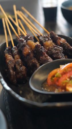 https://dgji3nicqfspr.cloudfront.net/CINERE/Restaurant/Sate_Celup__Cinere/Reviews/thumbnail/uploadsuploads-thumb_1714178723407.jpg