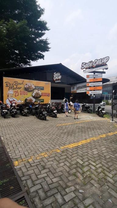 https://dgji3nicqfspr.cloudfront.net/CINERE/Restaurant/Sate_Celup__Cinere/Reviews/thumbnail/uploadsuploads-thumb_1714635997900.jpg