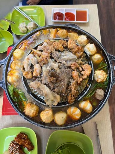 https://dgji3nicqfspr.cloudfront.net/CIPAYUNG/Bar/Deuseyo_Korean_Bbq__Jjigae__Green_Terrace_Tmii/Reviews/thumbnail/uploadsuploads-thumb_1714919094780.jpg