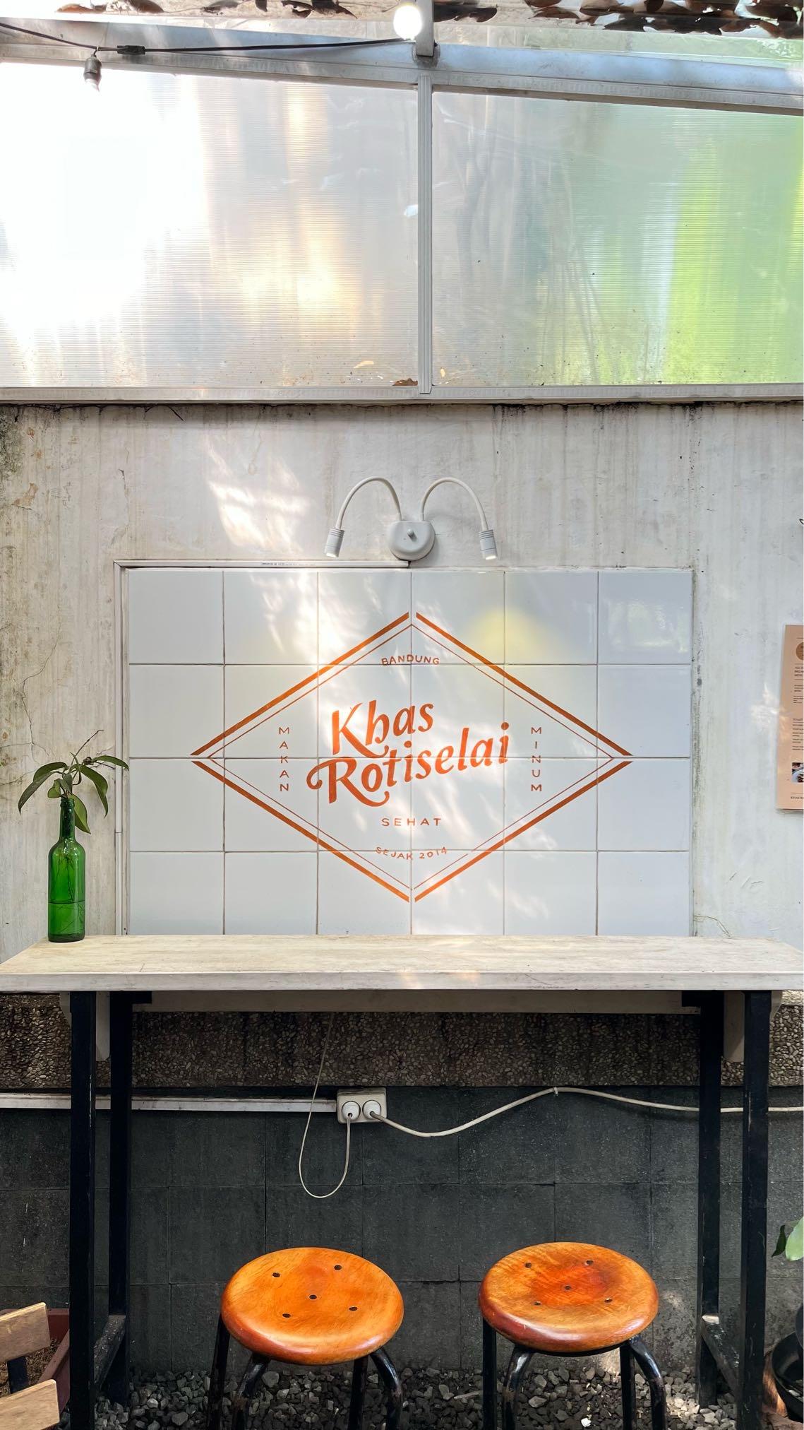 Khas Rotiselai review