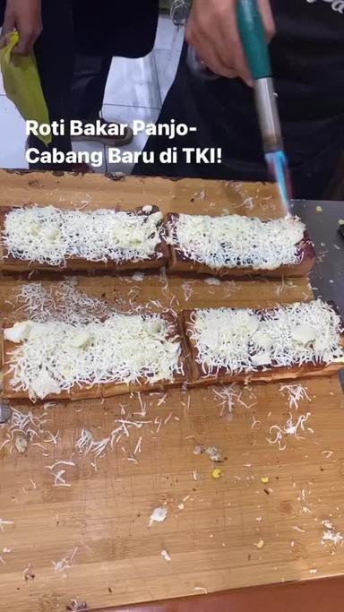 https://dgji3nicqfspr.cloudfront.net/COBLONG/Bakery/Roti_Bakar_Panjo_Teuku_Umar/Reviews/22file-17D30D9F449BA273_171673086146922_1716730862895.jpg