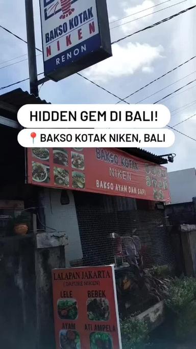 https://dgji3nicqfspr.cloudfront.net/DENPASAR_TIMUR/Restaurant/Bakso_Kotak_Niken/Reviews/thumbnail/22VID_Review_17135000308185804086110777523583_171350005216322_1713500053786.jpg