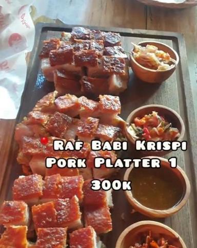 https://dgji3nicqfspr.cloudfront.net/DENPASAR_TIMUR/Restaurant/Raf_Babi_Krispi__Renon__Juaranya_Babi_Crispy_Siobak_Special/Reviews/thumbnail/uploadsuploads-thumb_1714574178428.jpg