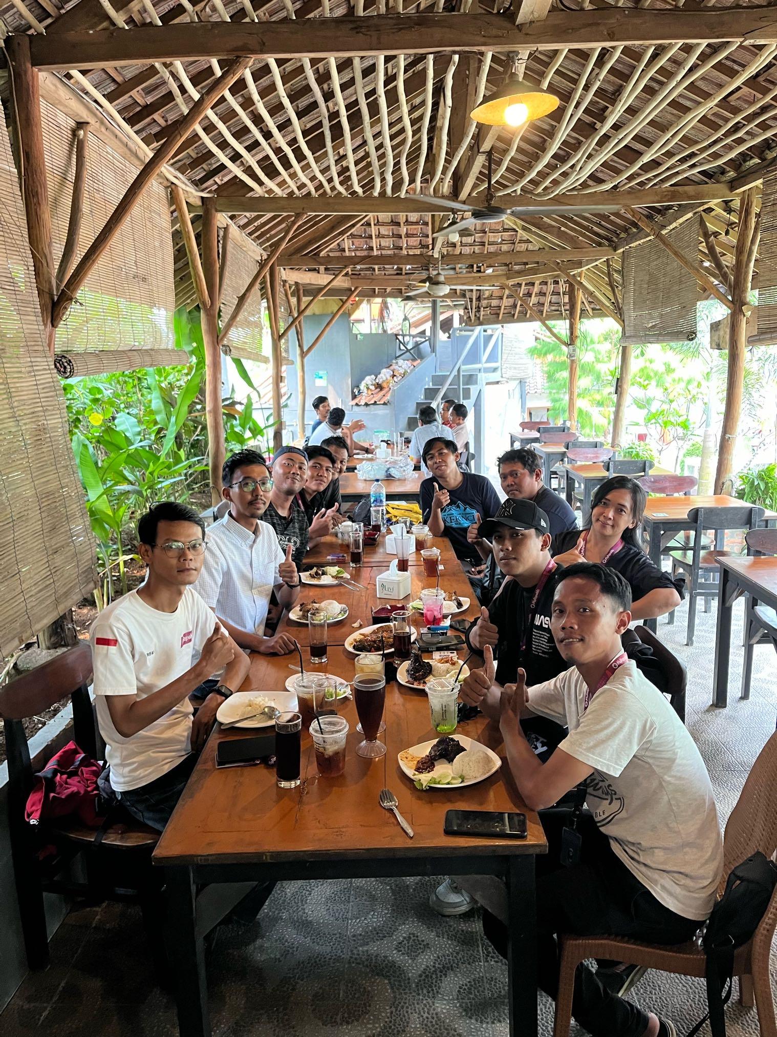 Warung Tepi Danau review