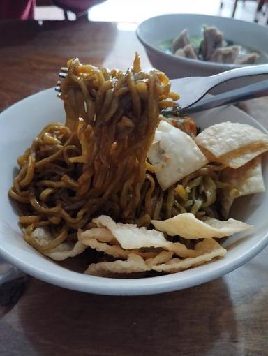 https://dgji3nicqfspr.cloudfront.net/DUREN_SAWIT/Restaurant/Bakso_Kabayan_Jakarta/Reviews/thumbnail/uploadsuploads-thumb_1715145875065.jpg