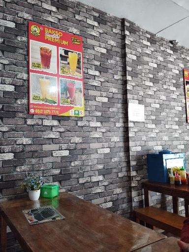 https://dgji3nicqfspr.cloudfront.net/DUREN_SAWIT/Restaurant/Bakso_Kabayan_Jakarta/Reviews/thumbnail/uploadsuploads-thumb_1715145886142.jpg