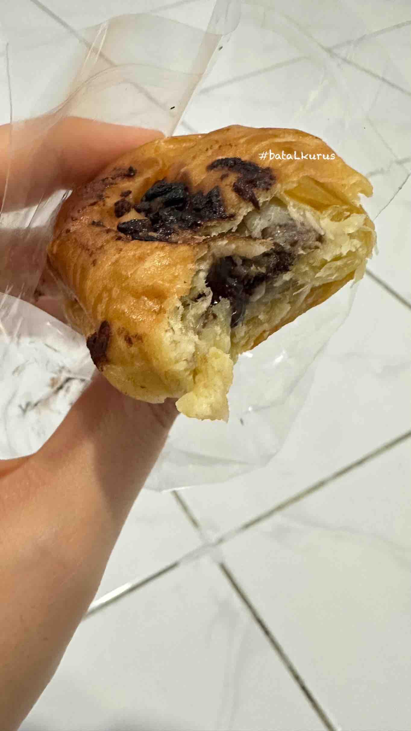 Holland Bakery - Cideng review