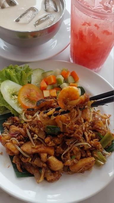 https://dgji3nicqfspr.cloudfront.net/GAMBIR/Restaurant/Hang_Tuah__Pecenongan/Reviews/thumbnail/uploadsuploads-thumb_1714394353574.jpg