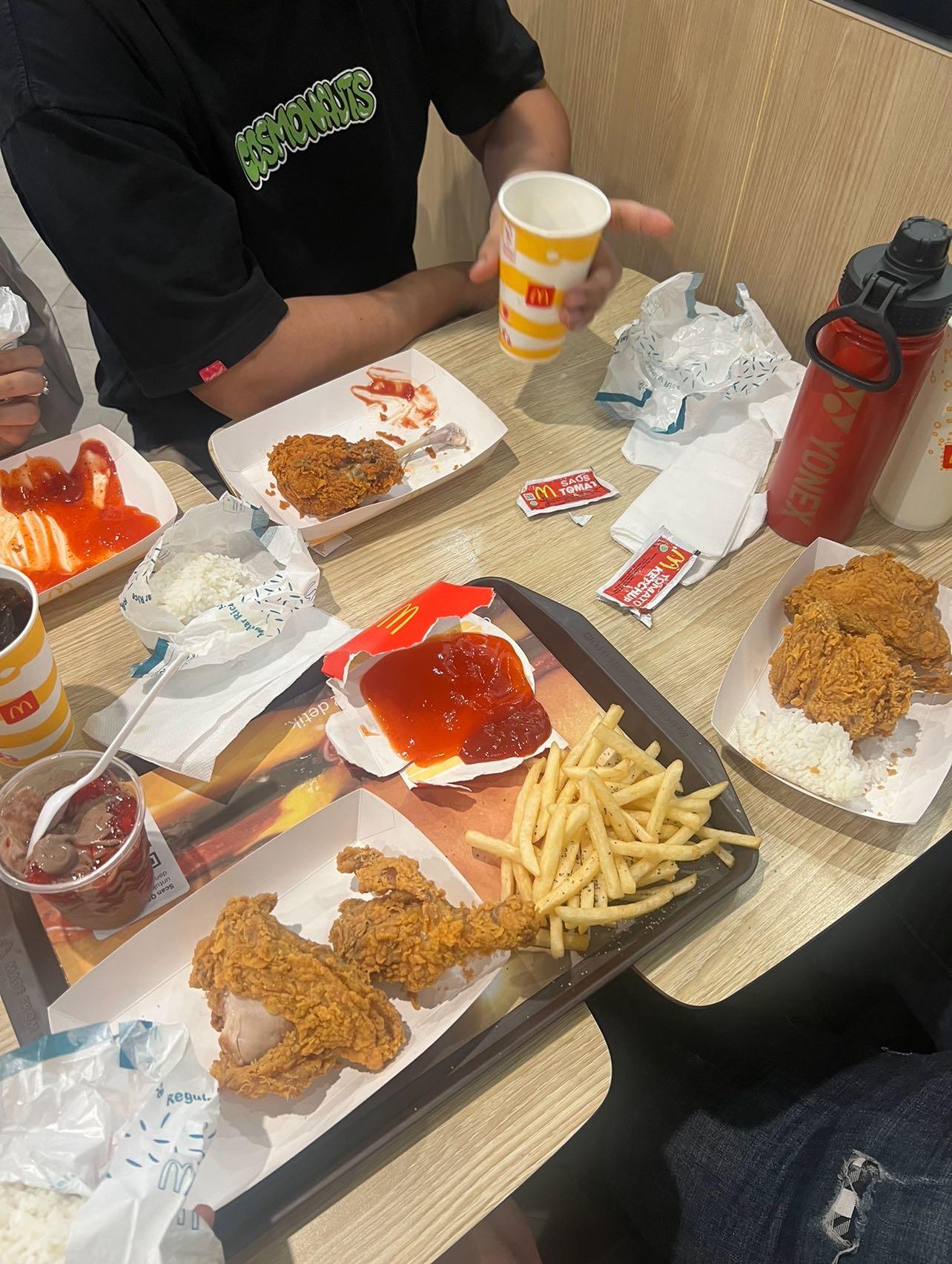 Mcdonald'S - Hayam Wuruk review