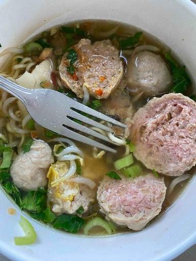 https://dgji3nicqfspr.cloudfront.net/GARUT_KOTA/Restaurant/Bakso_Gotan_Garut/Reviews/thumbnail/uploadsuploads-thumb_1714177825546.jpg