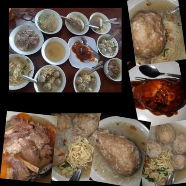 https://dgji3nicqfspr.cloudfront.net/GONDOKUSUMAN/Restaurant/Bakso_Pajero/Reviews/IMG_Review_1716294705300_compressed3455341106314462431-17D180F11C0EE7DA_1716294706603.jpg