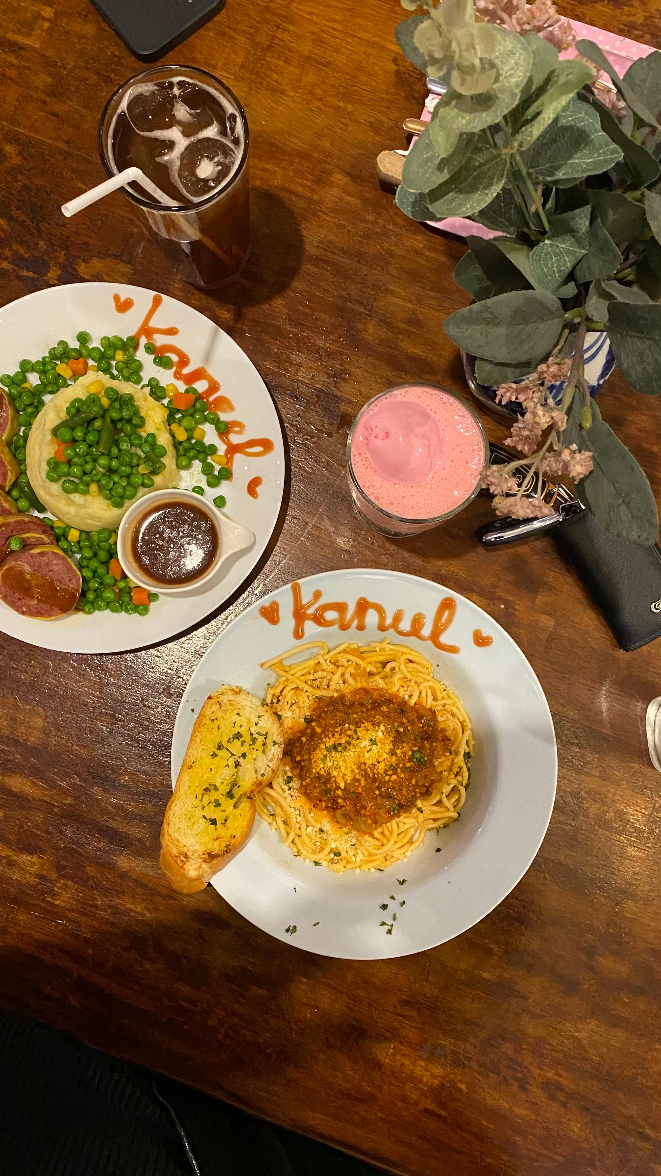 Kaneel Cafe review