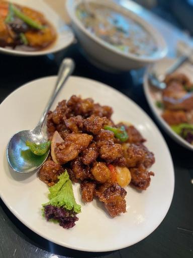 https://dgji3nicqfspr.cloudfront.net/GROGOL_PETAMBURAN/Chinese_Restaurant/Putien__Neo_Soho/Reviews/thumbnail/file_1712455192686.jpg