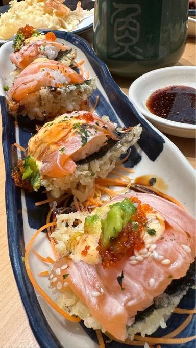 https://dgji3nicqfspr.cloudfront.net/GROGOL_PETAMBURAN/Japanese_Restaurant/Sushi_Tei__Central_Park_Jakarta/Reviews/thumbnail/file-17D514717685DBA0-thumb_1717301310819.jpg