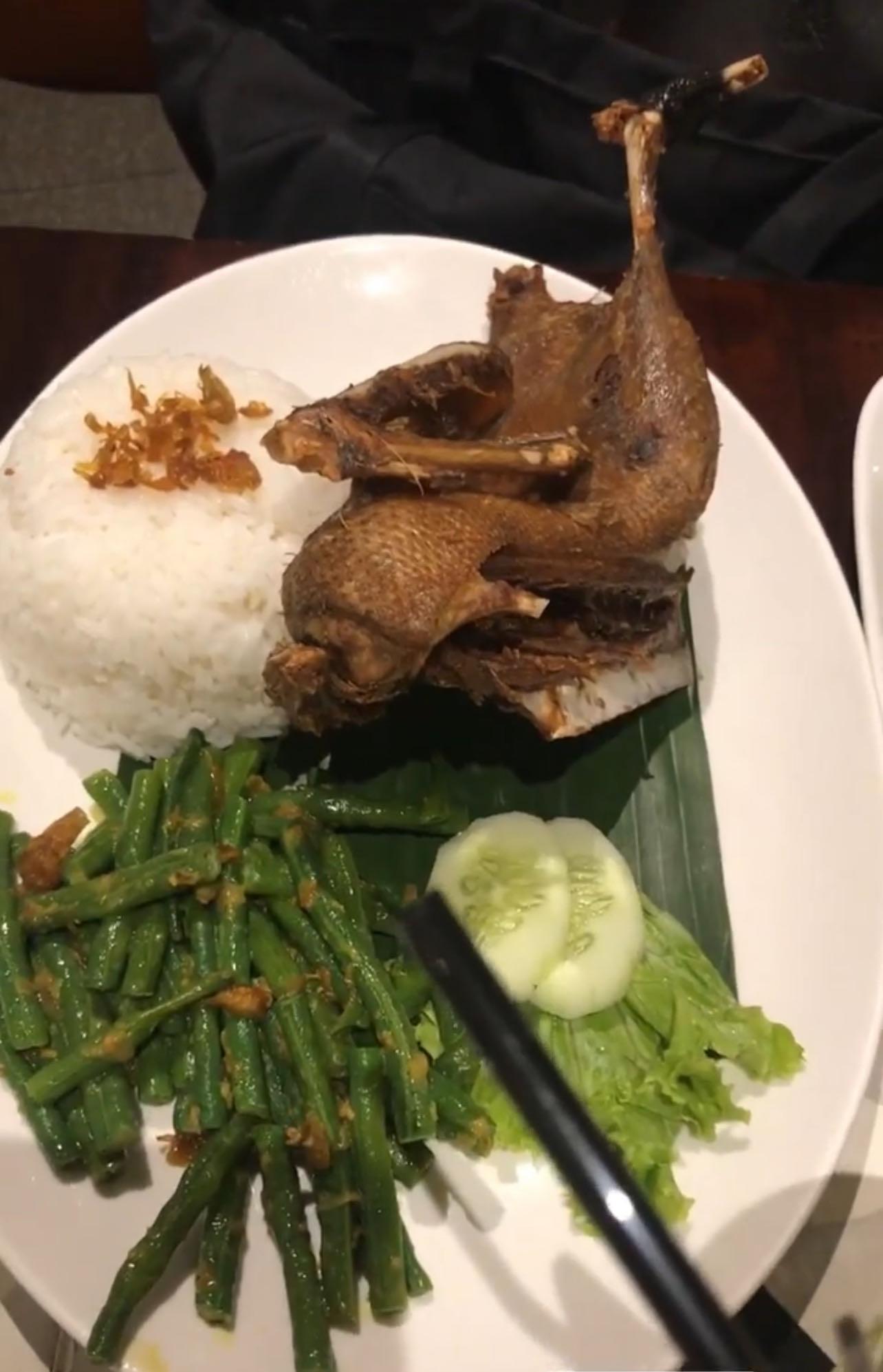 Bebek Tepi Sawah review