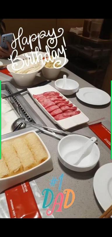 https://dgji3nicqfspr.cloudfront.net/GROGOL_PETAMBURAN/Restaurant/Hai_Di_Lao_Huo_Guo__Haidilao_Hot_Pot__Mall_Taman_Anggrek/Reviews/thumbnail/uploadsuploads-thumb_1714975390410.jpg