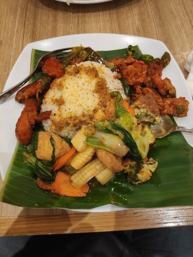 https://dgji3nicqfspr.cloudfront.net/GROGOL_PETAMBURAN/Restaurant/Java_Kitchen__Central_Park/Reviews/thumbnail/IMG_Review_1713782809324_compressed3453891553128403711_1713782815917.jpg