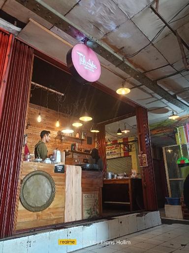 https://dgji3nicqfspr.cloudfront.net/ILIR_TIMUR_I/Cafe/Teh_Aba__Mini_Seris_Pasar_16/Reviews/thumbnail/IMG_Review_1709102403828_compressed6226997718757920394_1709102404907.jpg