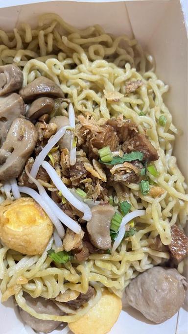 https://dgji3nicqfspr.cloudfront.net/JATINEGARA/Chinese_Restaurant/Bakmi_Golek/Reviews/thumbnail/file-17E18615AC72481C-thumb_1720803960554.jpg