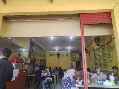 https://dgji3nicqfspr.cloudfront.net/JATINEGARA/Restaurant/Mie_Ayam_Bangka_Asan_Cipinang/Reviews/thumbnail/IMG_Review_1719402139332_compressed2846432191465032545-17DC8B23157F9B34-thumb_1719402141064.jpg