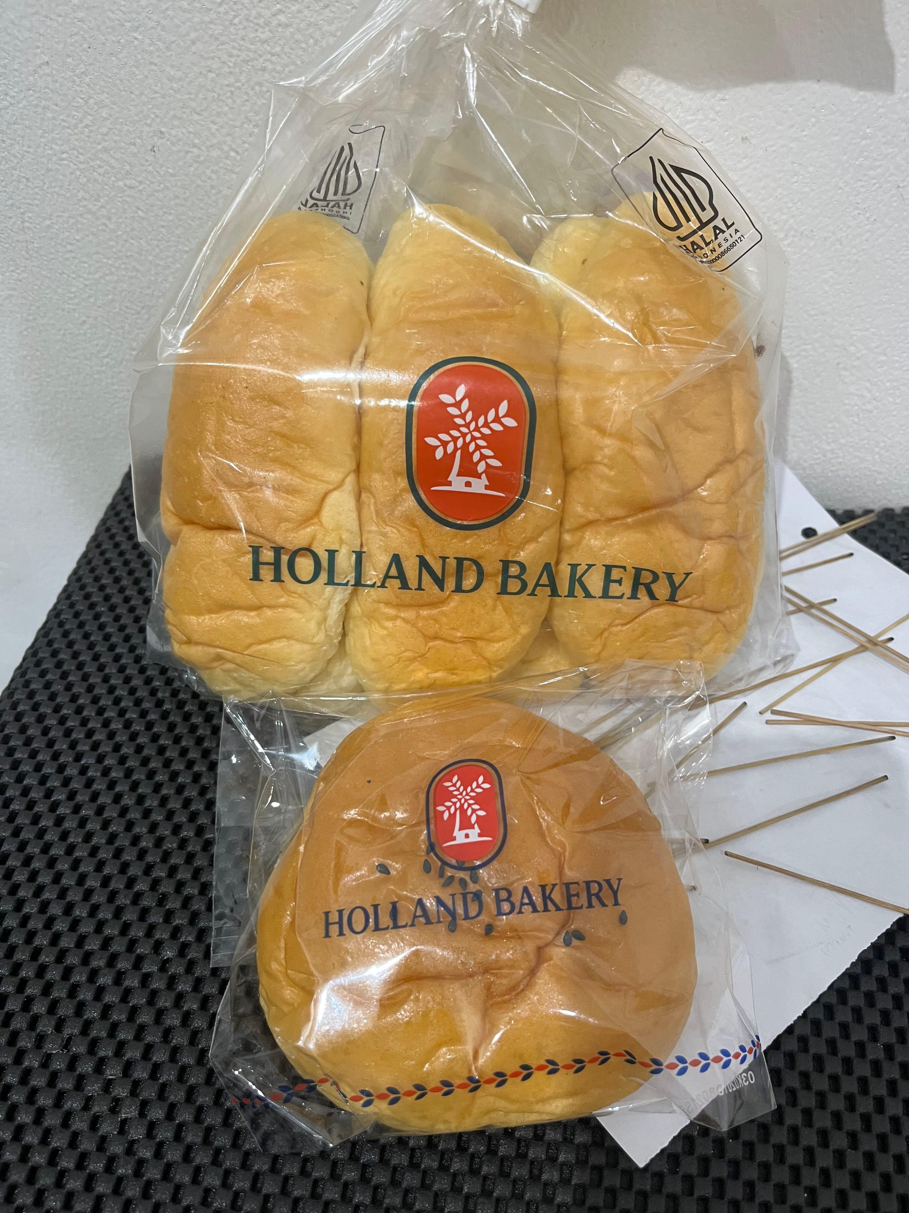 Holland Bakery - Radio Dalam review