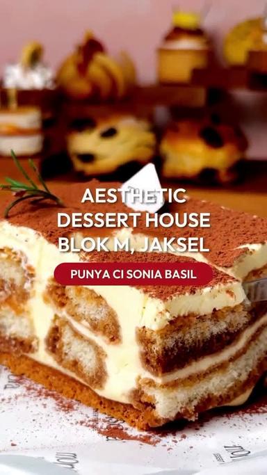 https://dgji3nicqfspr.cloudfront.net/KEBAYORAN_BARU/Bakery/Monsora_Dessert_House/Reviews/thumbnail/1L7A9iPFnFsra-CB8226791VCN9maGqO-.jpg