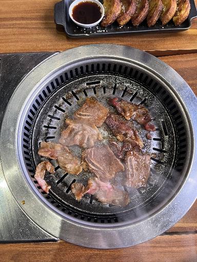 https://dgji3nicqfspr.cloudfront.net/KEBAYORAN_BARU/Bar/Drumstairs_Halal_Korean_Bbq/Reviews/thumbnail/file_1711942846804.jpg